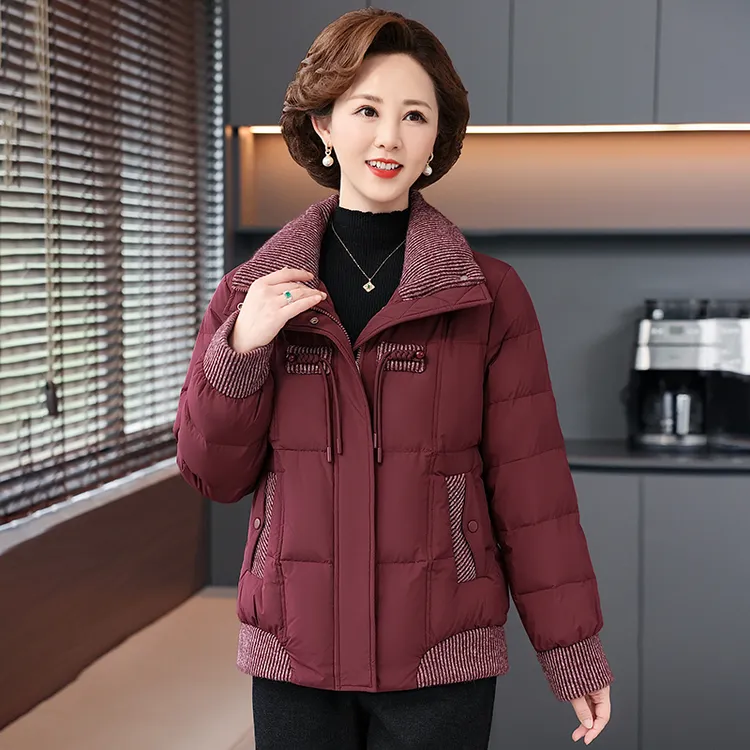 中老年女装妈妈冬季时尚羽绒服外套短款显瘦减龄妈妈休闲女羽绒服