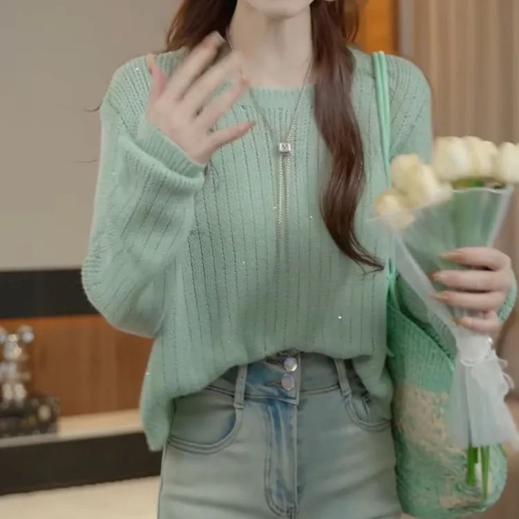 【泡菜少女】新款春季时尚镂空项链圆领套头毛衣LK2501539