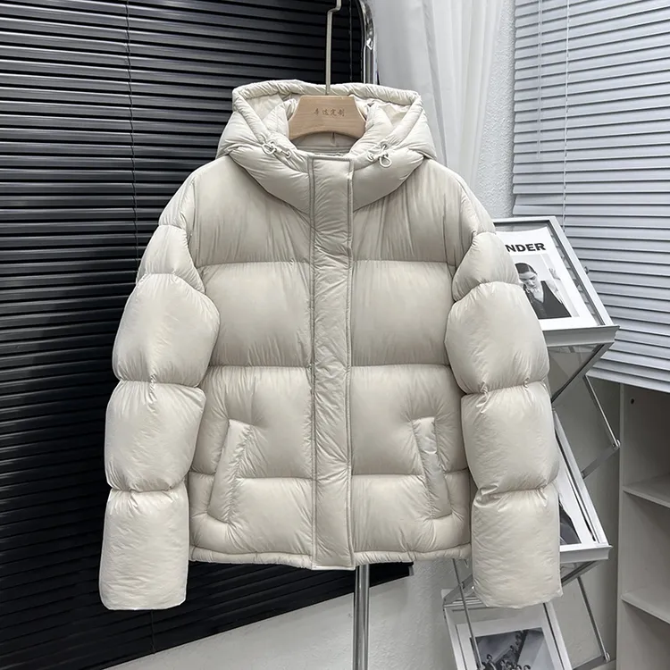 羽绒服女短款2025冬季新款连帽小个子连帽90白鸭绒泡芙面包服外套