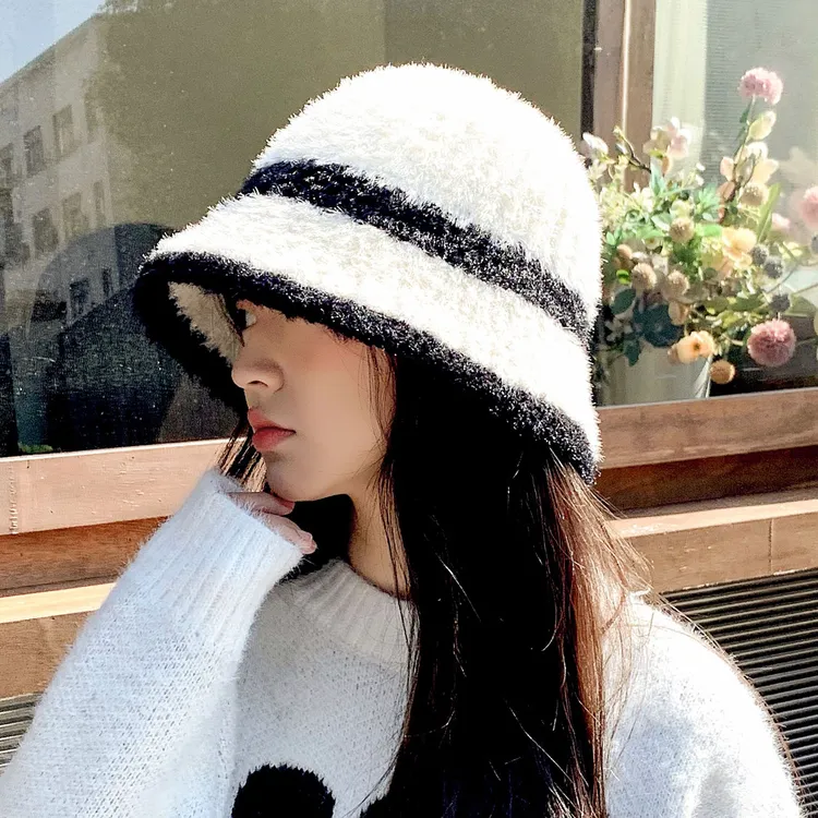 日韩风简约毛绒帽秋冬户外加厚保暖水桶帽大头围双色针织帽女士帽