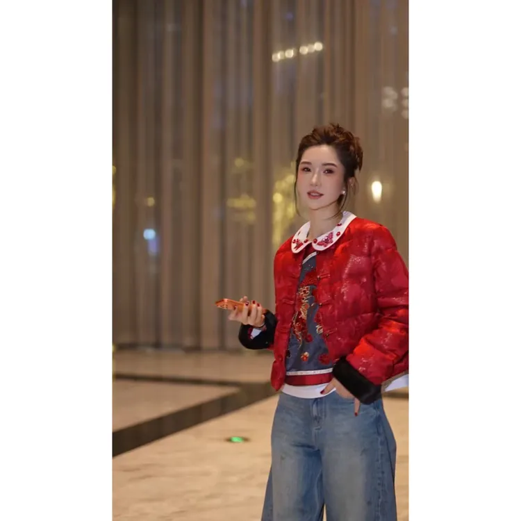 yiyiya.Guo艺艺吖【踏雪寻梅】新款圆领正肩鹅绒外套120256SS52