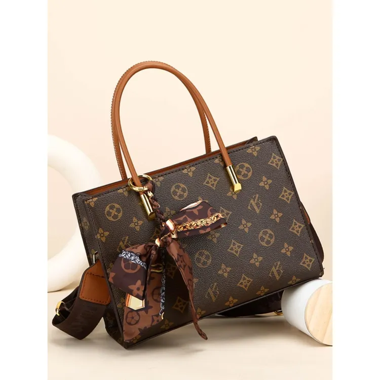 真皮正品专柜手提包印花中年妈妈包2025新款女士高级感单肩斜挎包