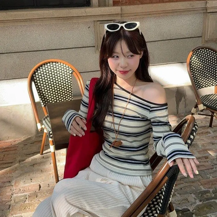 撞色条纹长袖恤女2024秋季新款气质百搭斜肩学生修身显瘦上衣潮
