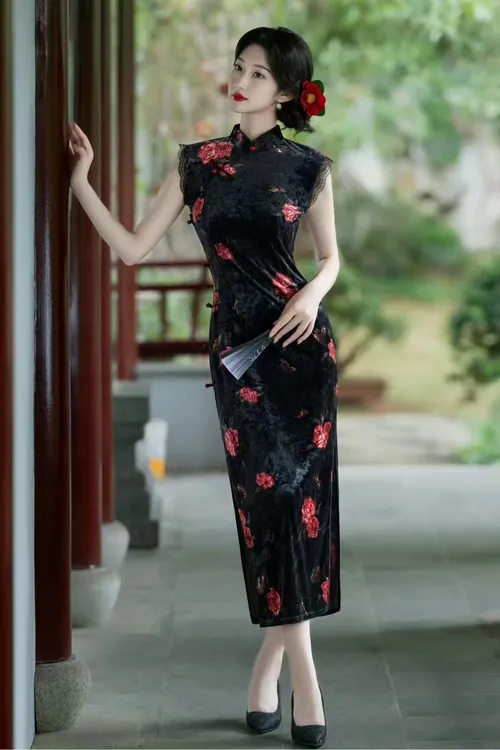 风华《丝袖红花》2025秋季新款复古优雅无袖蕾丝包边气质款旗袍 