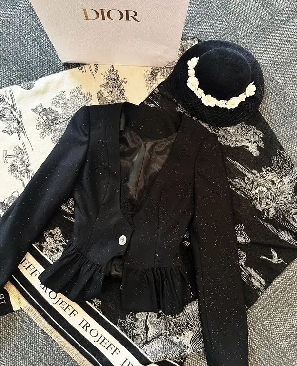 【雅乔定制】下摆荷叶边V领蕾丝亮闪小西装黑西服外套DYYK-24071903