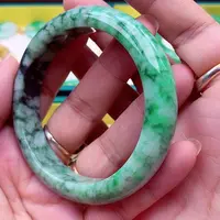翡翠手镯未镶嵌翡翠