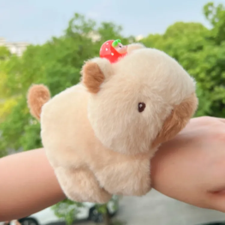 卡通拉绳卡皮巴拉可爱啪啪圈手腕装饰毛绒玩具