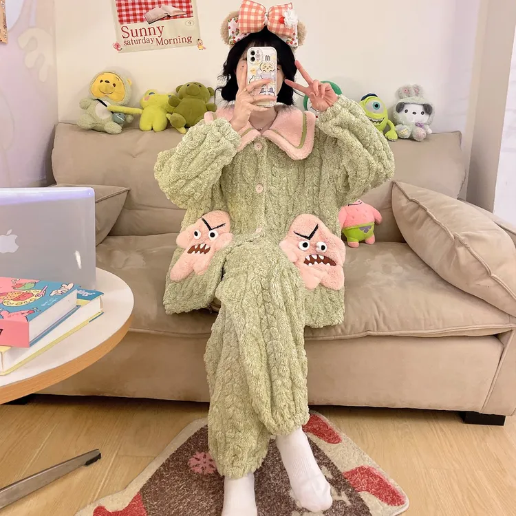 珊瑚绒睡衣女款爆款2025新款秋冬季加厚加绒加大码家居服套装冬天