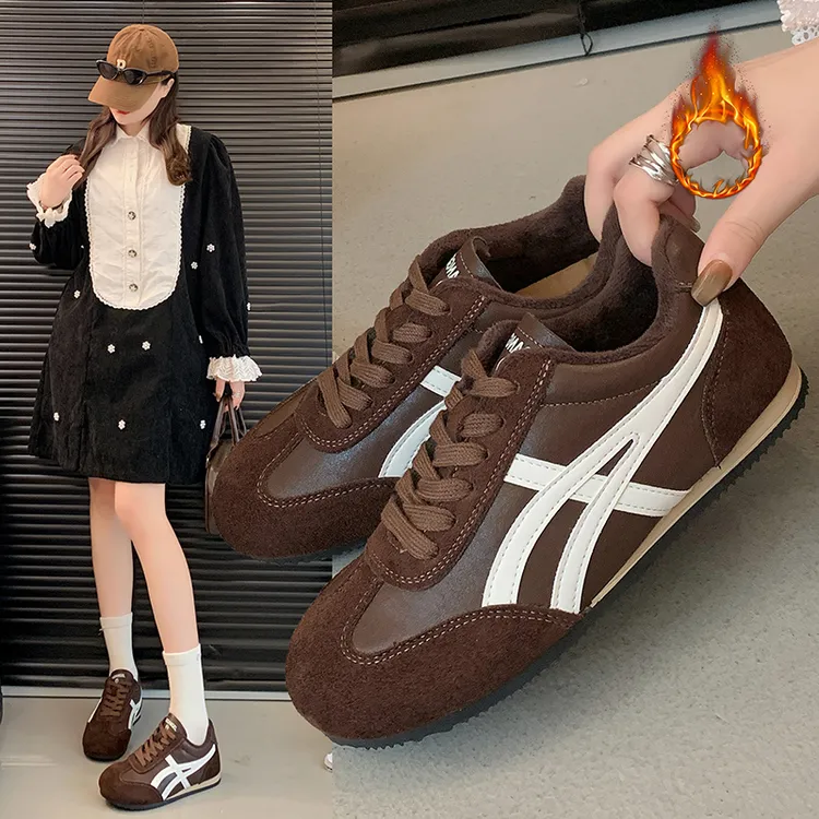 达尔惠/冬季加绒德训鞋女款2025新款爆款百搭软底运动板鞋阿甘鞋