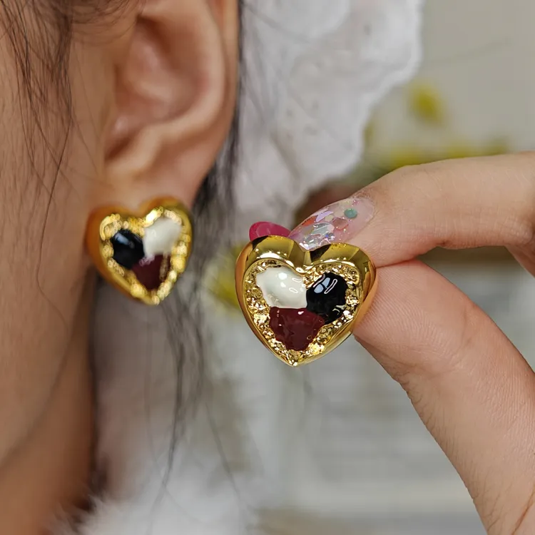 合金合成锆石耳饰 中古老奶奶复古爱心耳钉-zyy321