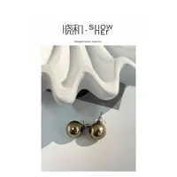SHOWHER 复古摩卡金棕色珍珠耳钉高级感气质耳钉