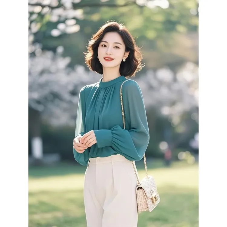 法式轻奢绿色长袖衬衫女高级设计感小众春秋小个子漂亮通勤上衣