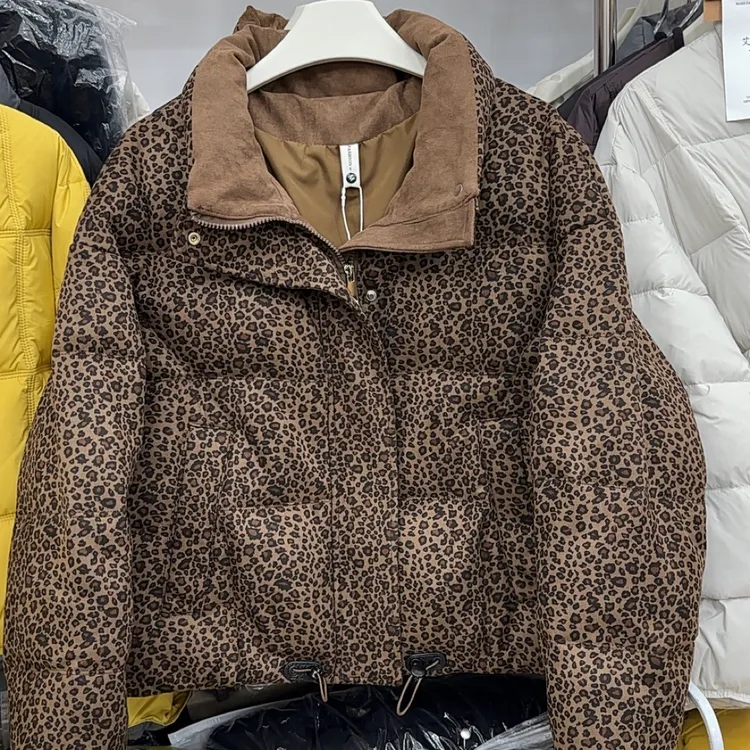 尚煊550连帽宽松加厚面包服外套女25冬复古豹纹风短款石墨烯棉服