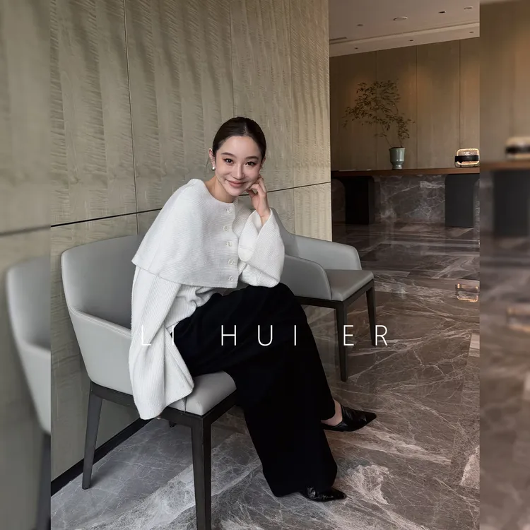 Li Hui Er 【芭蕾剧院】2025冬季新款气质显瘦针织衫LL0251199