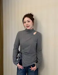 NANJIE/楠姐【理想型】时尚设计感不规则系带半高领上衣XNS6649