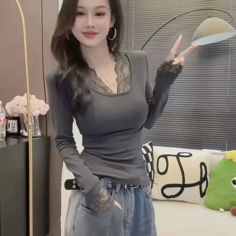 秋冬新款圆领蕾丝拼接内搭加绒T恤女修身打底衫上衣