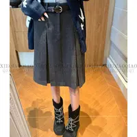 谢荞荞「灰雾伦敦」秋冬季新款高智感小众压褶设计百搭A字半身裙