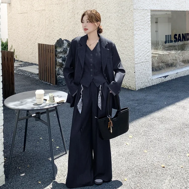 2025秋新款整套穿搭女复古高级感时尚套装西装三件套风阔腿裤套装