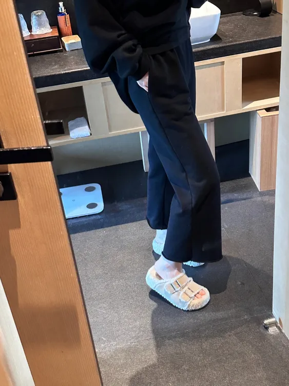 【BORAKOO】黑色九分卫裤