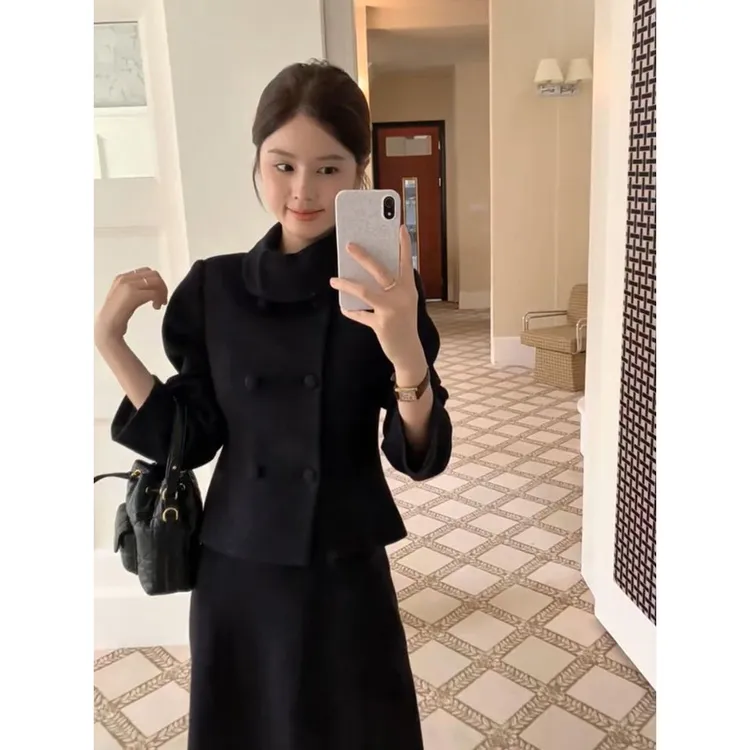 韩系财阀千金穿搭黑色毛呢外套+半身裙套装小众高级气质两件套女