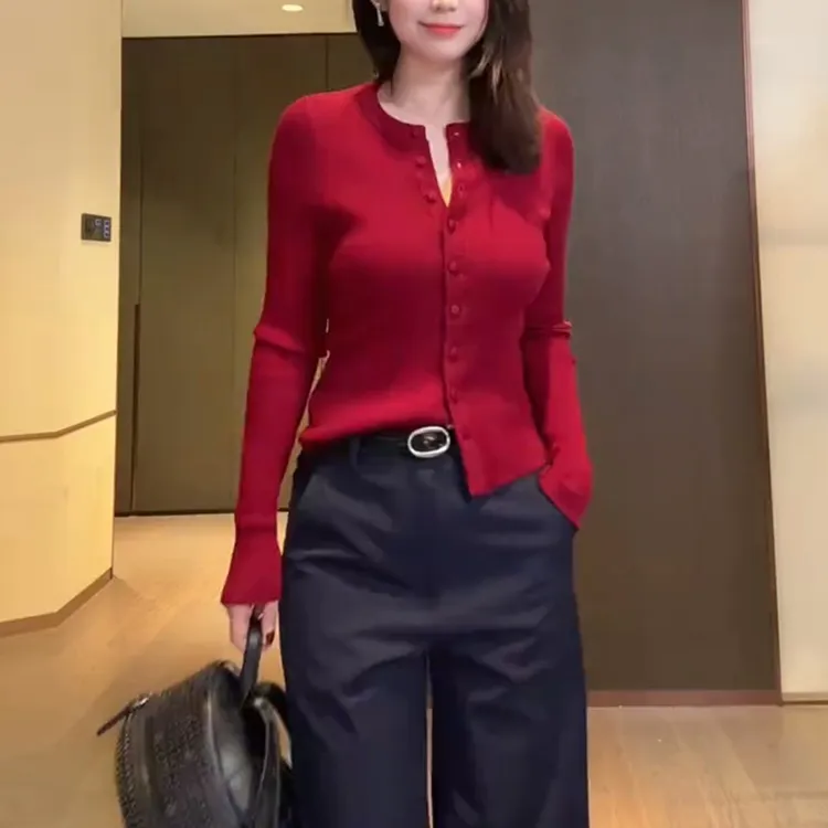 长袖修身打底针织衫韩系早秋穿搭上衣