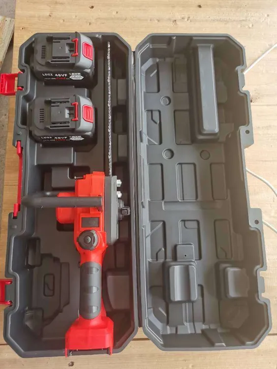 【两块电池】12寸锂电锯15节两电一充