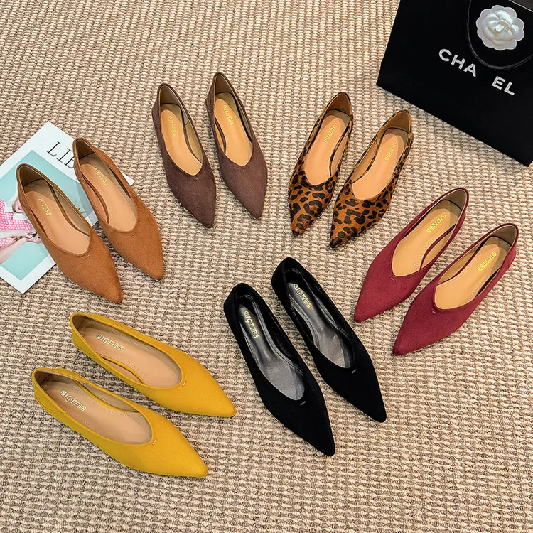 Juliya shoes2025新款一脚蹬女鞋百搭四季尖头韩系极简风复古小单鞋～浅口通勤