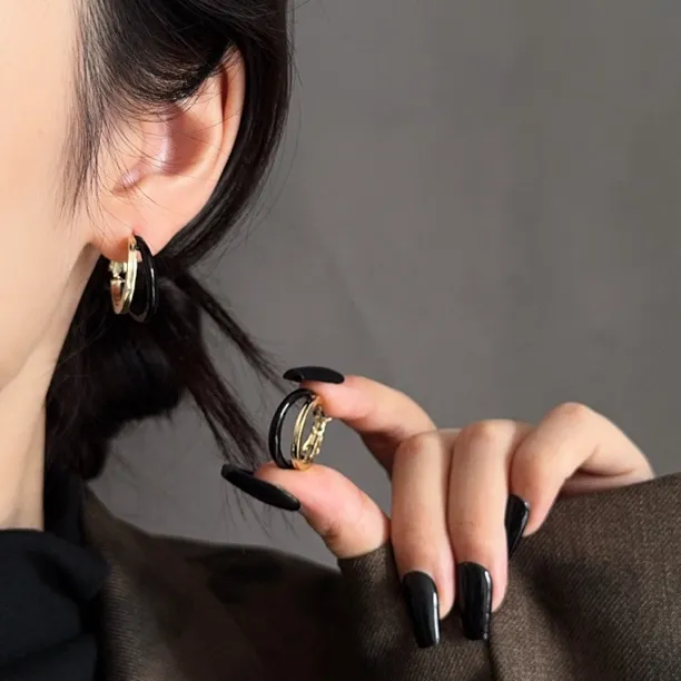 【黑糖饰品】秋冬百搭复古耳圈法式气质时尚黑金撞色耳环E1914