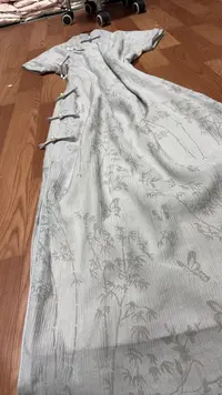 141-烟灰色 连肩袖 蝴蝶 改良 旗袍 商