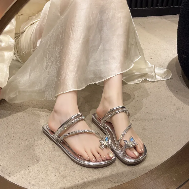 法式套趾凉拖鞋女款2025新款爆款洋气软底凉鞋女夏外穿水钻一字拖