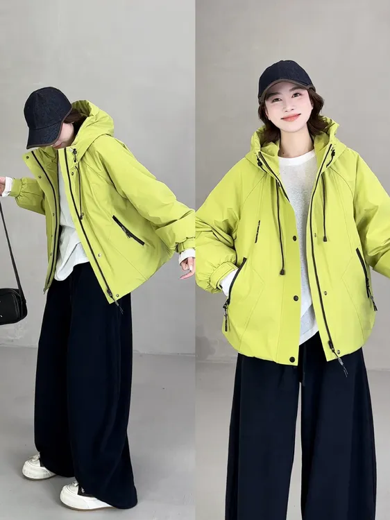 月月 2025秋冬新款小众设计冲锋衣款百搭连帽羽绒服 2510C6651