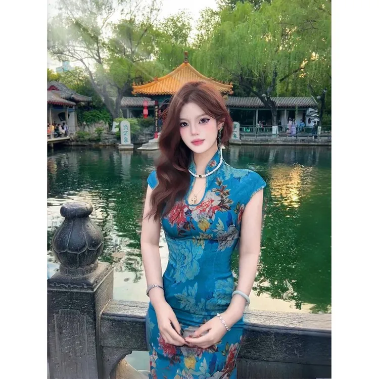 旗袍新中式改良旗袍连衣裙女夏国风收腰气质高级感风情万种性感包