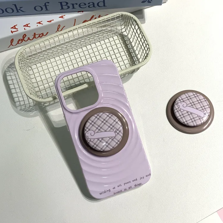 日韩ins少女粉波漾格纹腊肠适用苹果16pro手机壳合一磁吸支架华为