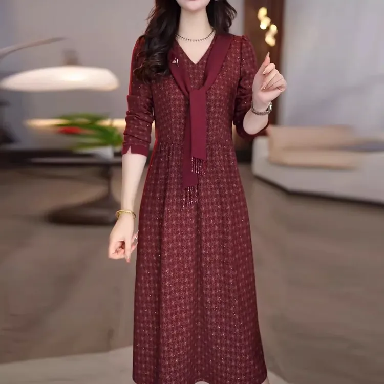 胜美气质轻奢高级感连衣裙2025春秋新款修身减龄优雅贵夫人中长裙