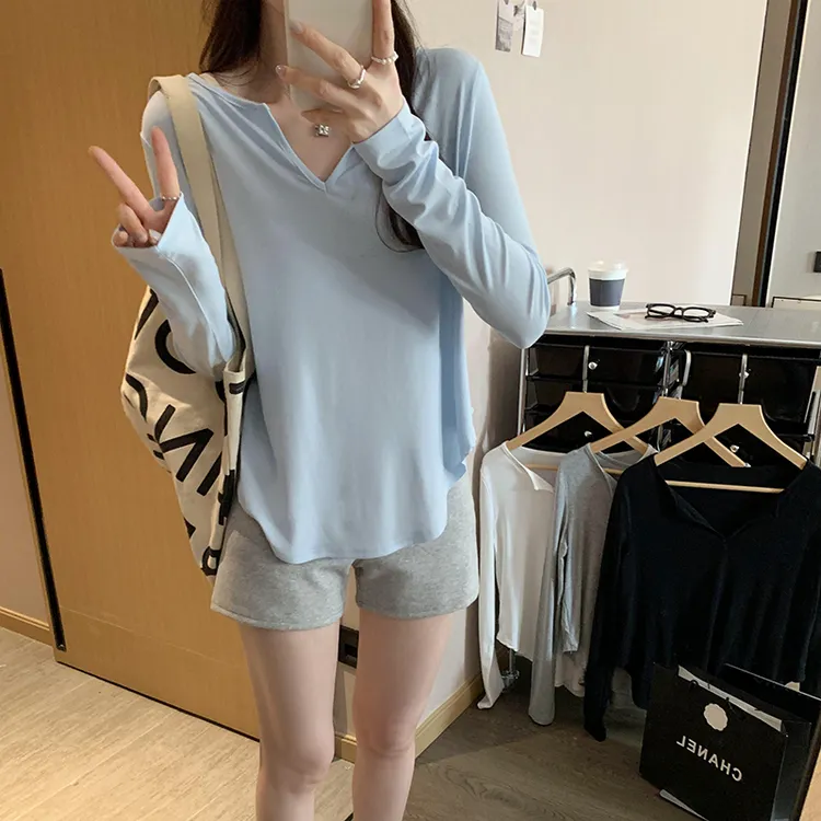 韩系V领正肩ins奶蓝色长袖t恤防晒衣女2025春季宽松慵懒打底上衣