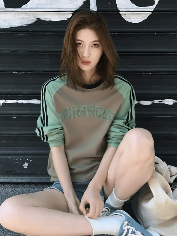 早秋小个子韩系百搭内搭上衣oversize美式高街休闲风绿色印花卫衣