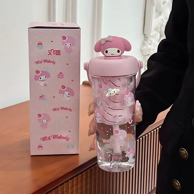 三丽鸥美乐蒂水杯女生夏日大容量Tritan便携高颜值带茶隔吸管杯子