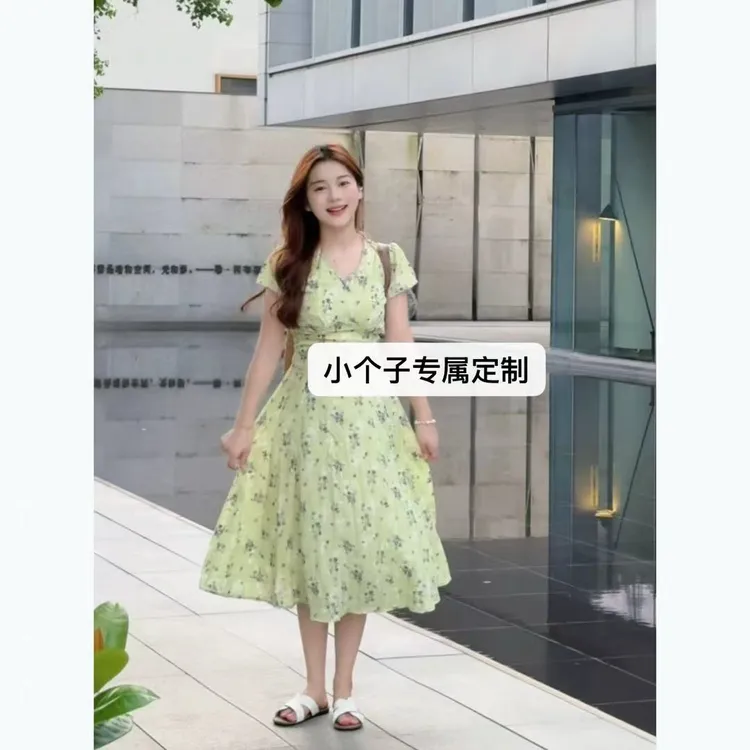 小个子定制气质法式V领薄荷花园绿色碎花连衣裙温柔修身显瘦长裙