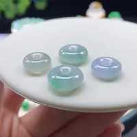 翡翠颈饰未镶嵌春彩平安扣多样性发其一