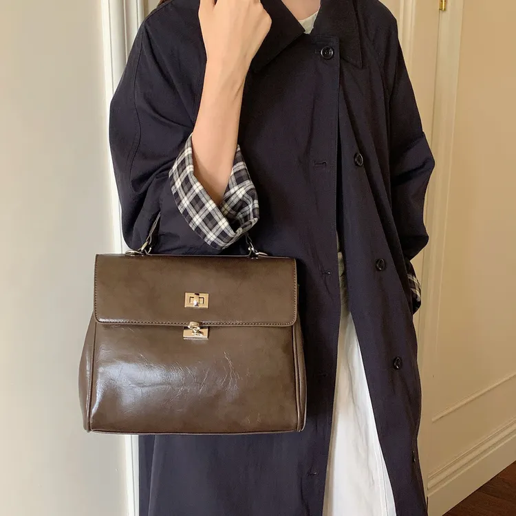 竹笋喵喵 简约轻奢高级感手提包女2025新秋冬上班通勤托特单肩包
