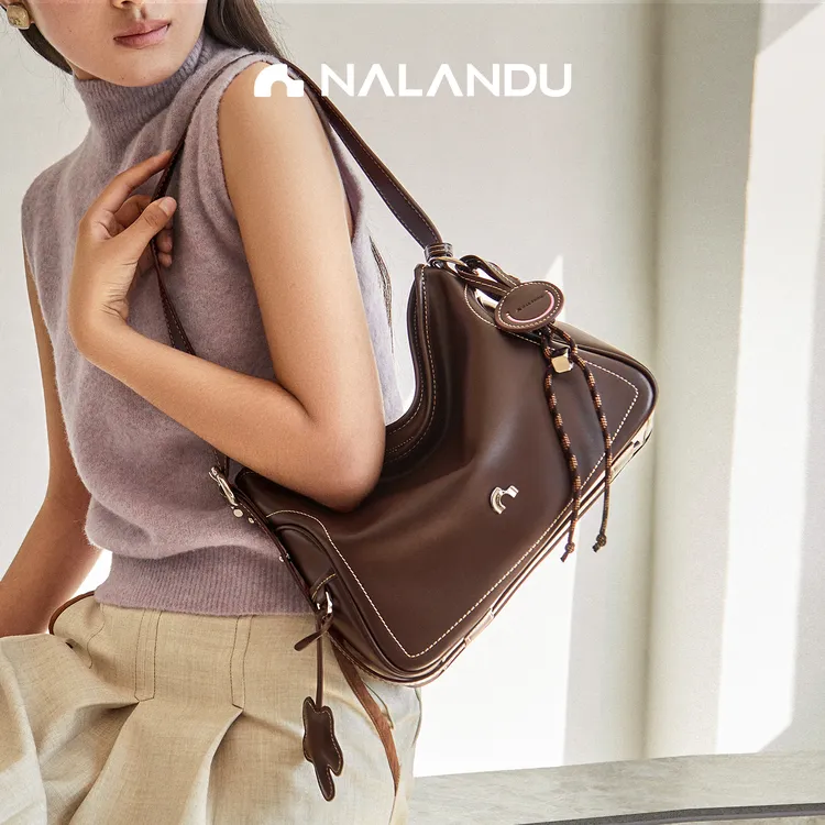 NALANDU纳兰杜通勤休闲拉链玄月真皮女包百搭通勤牛皮托特包单肩