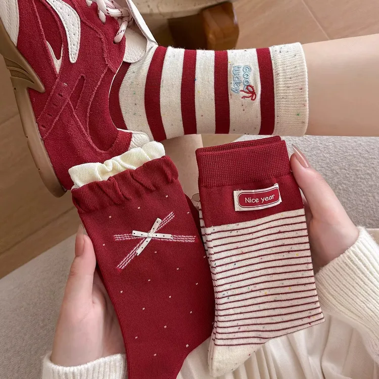 本命年红袜子女中筒袜秋冬季红色棉袜ins潮马年新年礼物可爱长袜