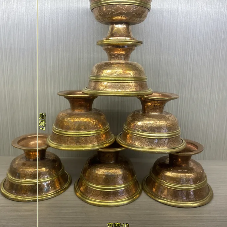 尼泊尔手工打造的供水制品