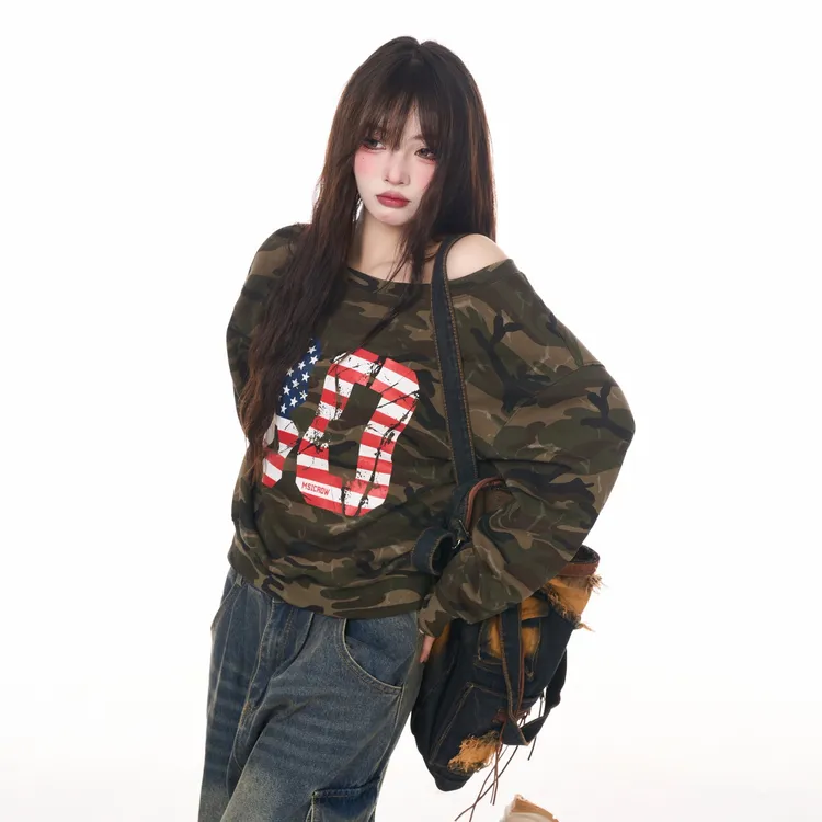SOYY美式休闲辣妹风迷彩斜肩卫衣女宽松露肩显瘦街头字母印花上衣