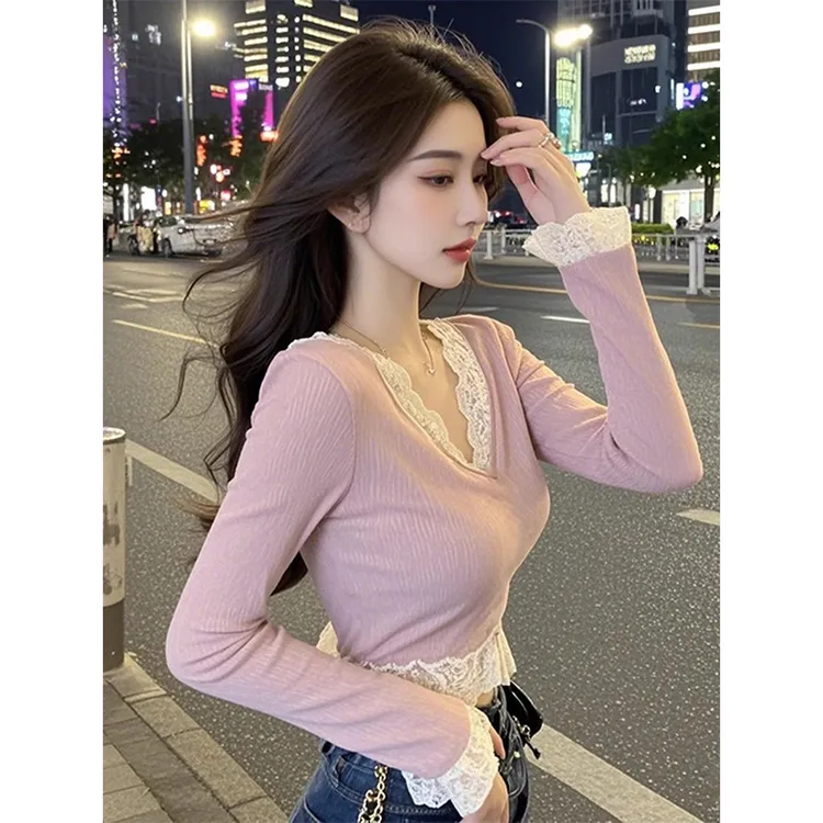  蕾丝拼接V领打底衫早秋女装2025年新款修身洋气独特漂亮短款上衣