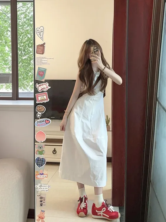 法式高级感白色连衣裙女夏纯欲礼服2025新款气质收腰显瘦背心长裙