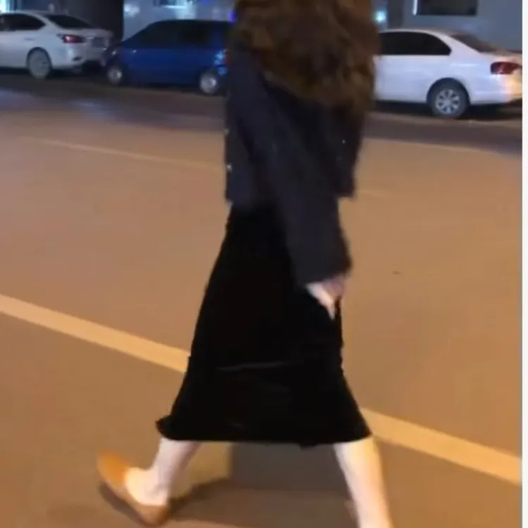 新款简约时尚优雅气质百搭女装