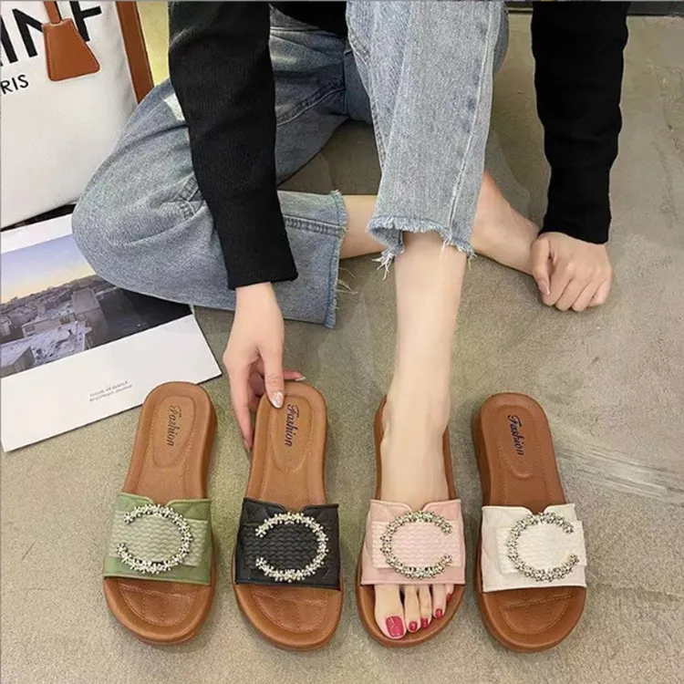 2025新款C字扣拖鞋女夏外穿网红防滑耐磨软底时尚百搭外穿一字拖