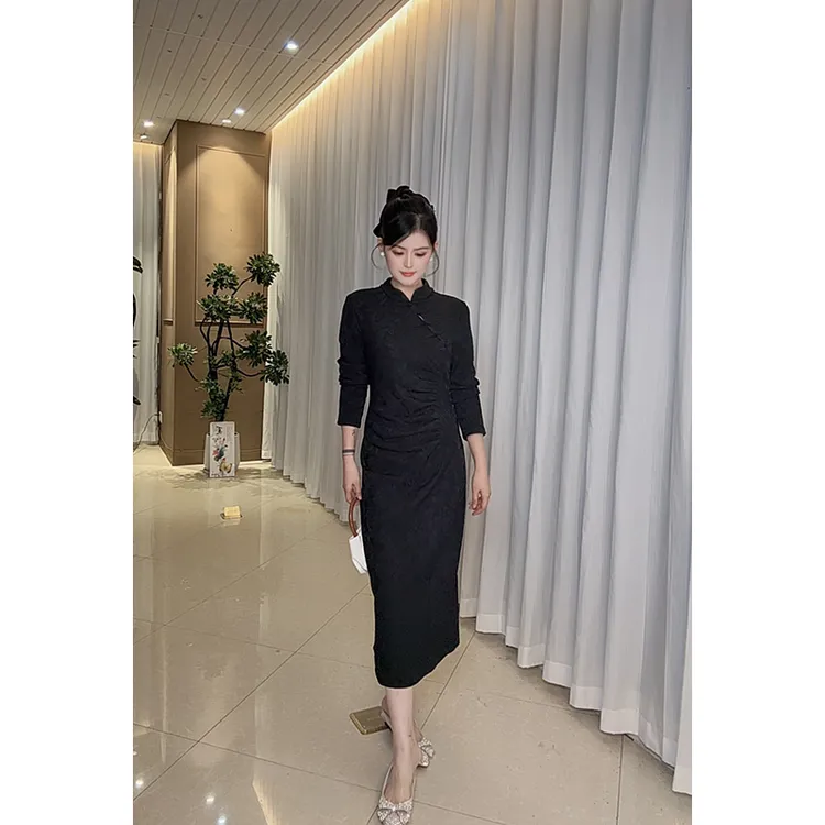 2025新款改良旗袍秋冬新款黑色气质复古中国风提花显瘦长款收腰