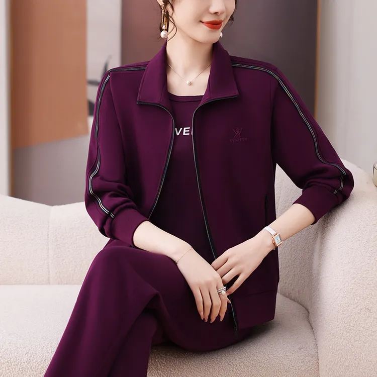 中年妈妈装春秋运动套装2025新款时尚外套中老年人休闲女装三件套